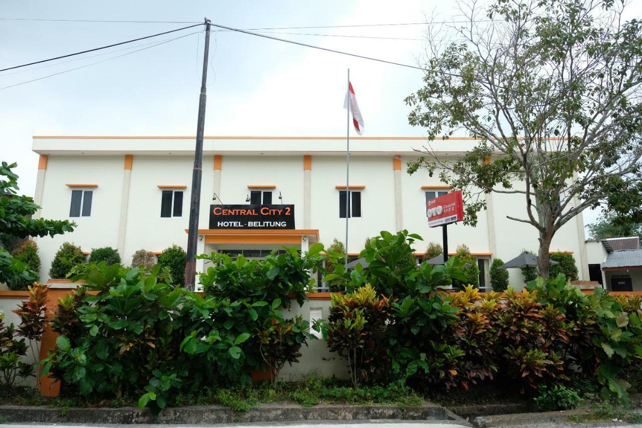 Oyo 1616 Hotel Central City 2 Tanjung Pandan Dış mekan fotoğraf