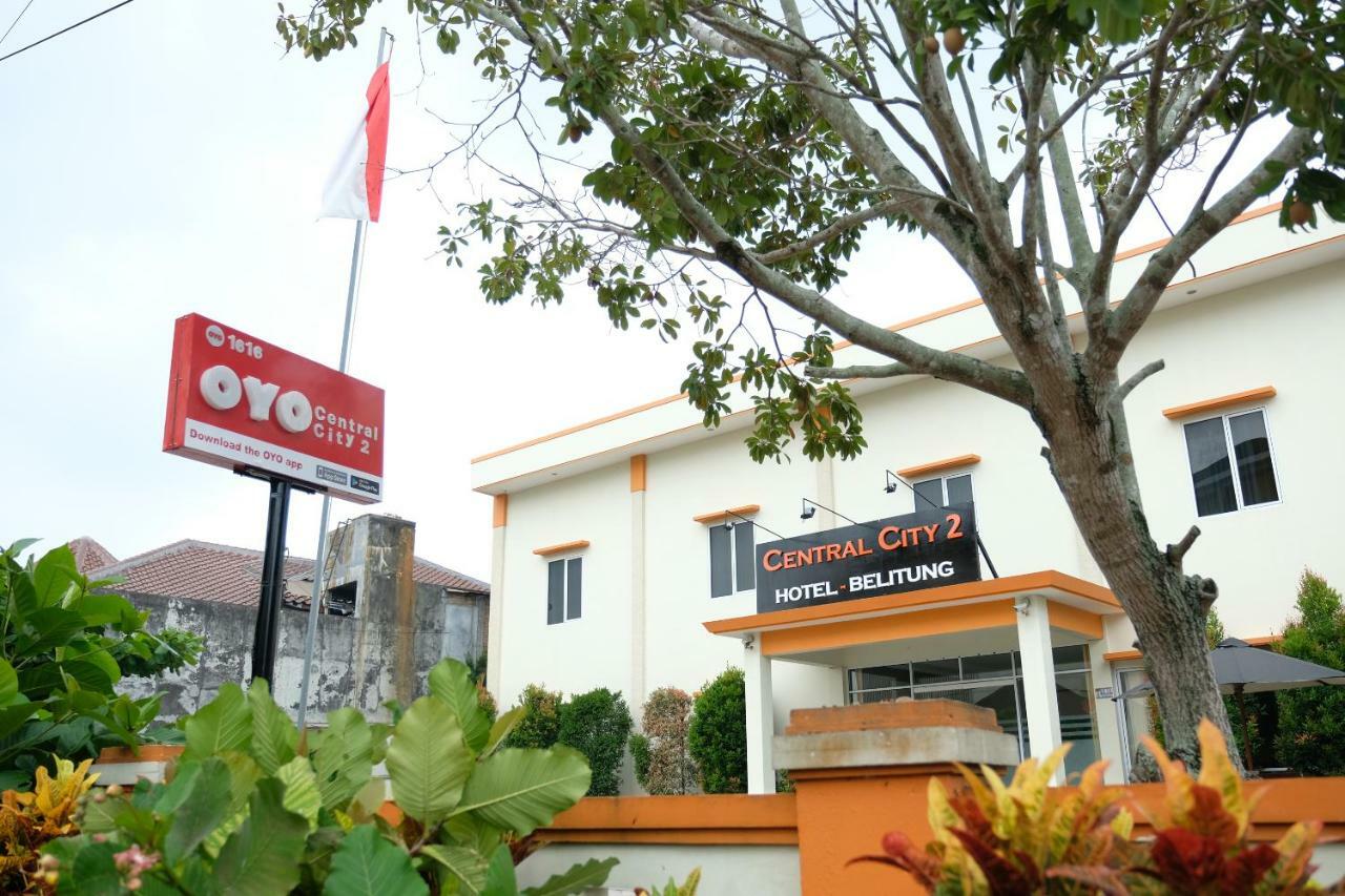 Oyo 1616 Hotel Central City 2 Tanjung Pandan Dış mekan fotoğraf