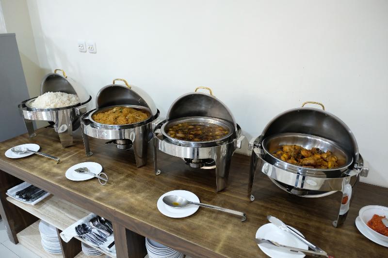 Oyo 1616 Hotel Central City 2 Tanjung Pandan Dış mekan fotoğraf